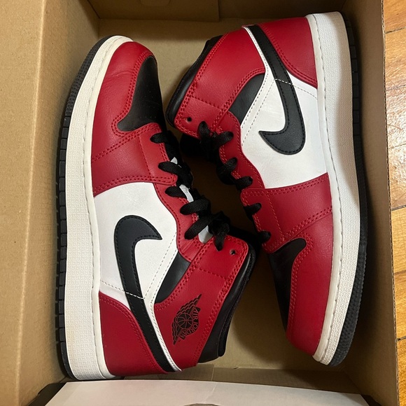 Air jordan 1 mid - Picture 3 of 4